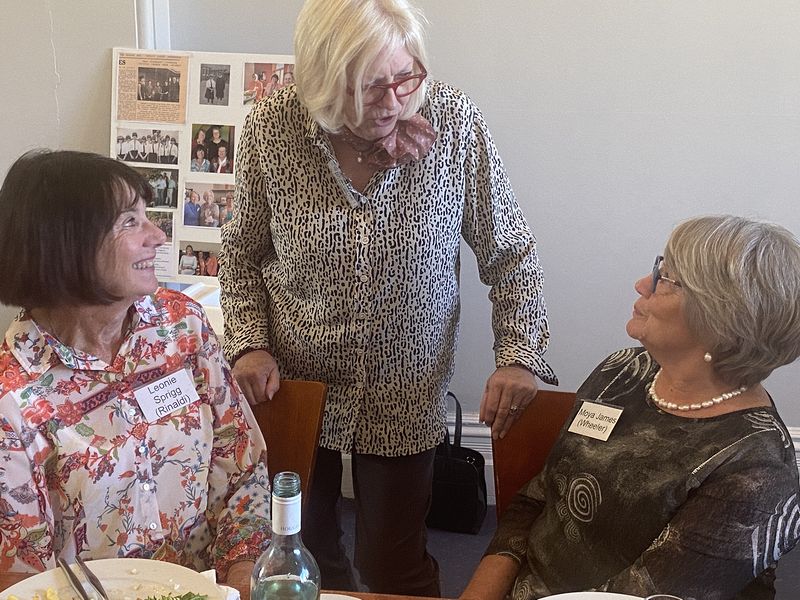 Leonie Sprigg (Rinaldi) and Moya James (Wheeler)